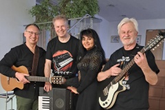 2025-03-29-Pliening-Geburtstagsfeier-Helmut-Gruppenbild1
